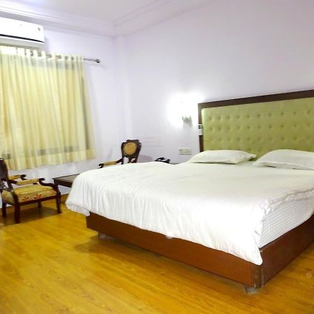 Hotel Utsav Nāthdwāra Esterno foto