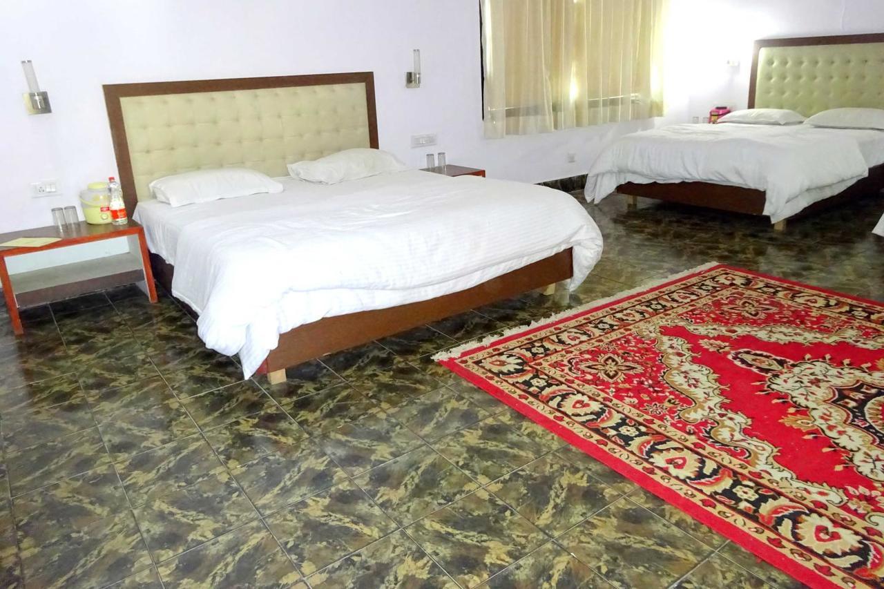 Hotel Utsav Nāthdwāra Esterno foto