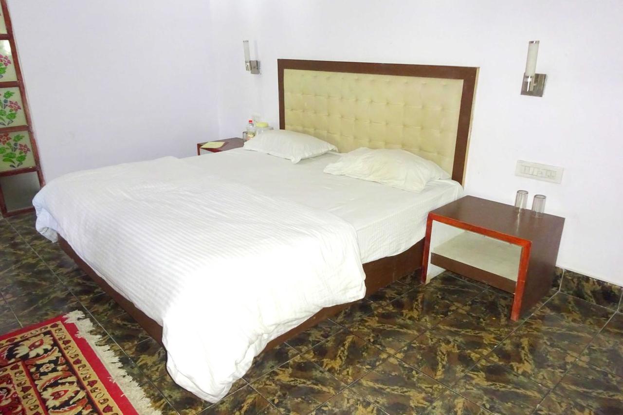 Hotel Utsav Nāthdwāra Esterno foto