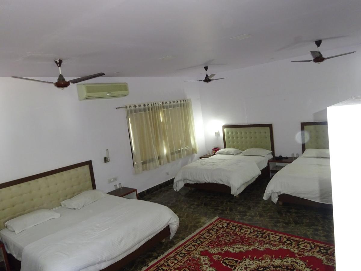 Hotel Utsav Nāthdwāra Esterno foto