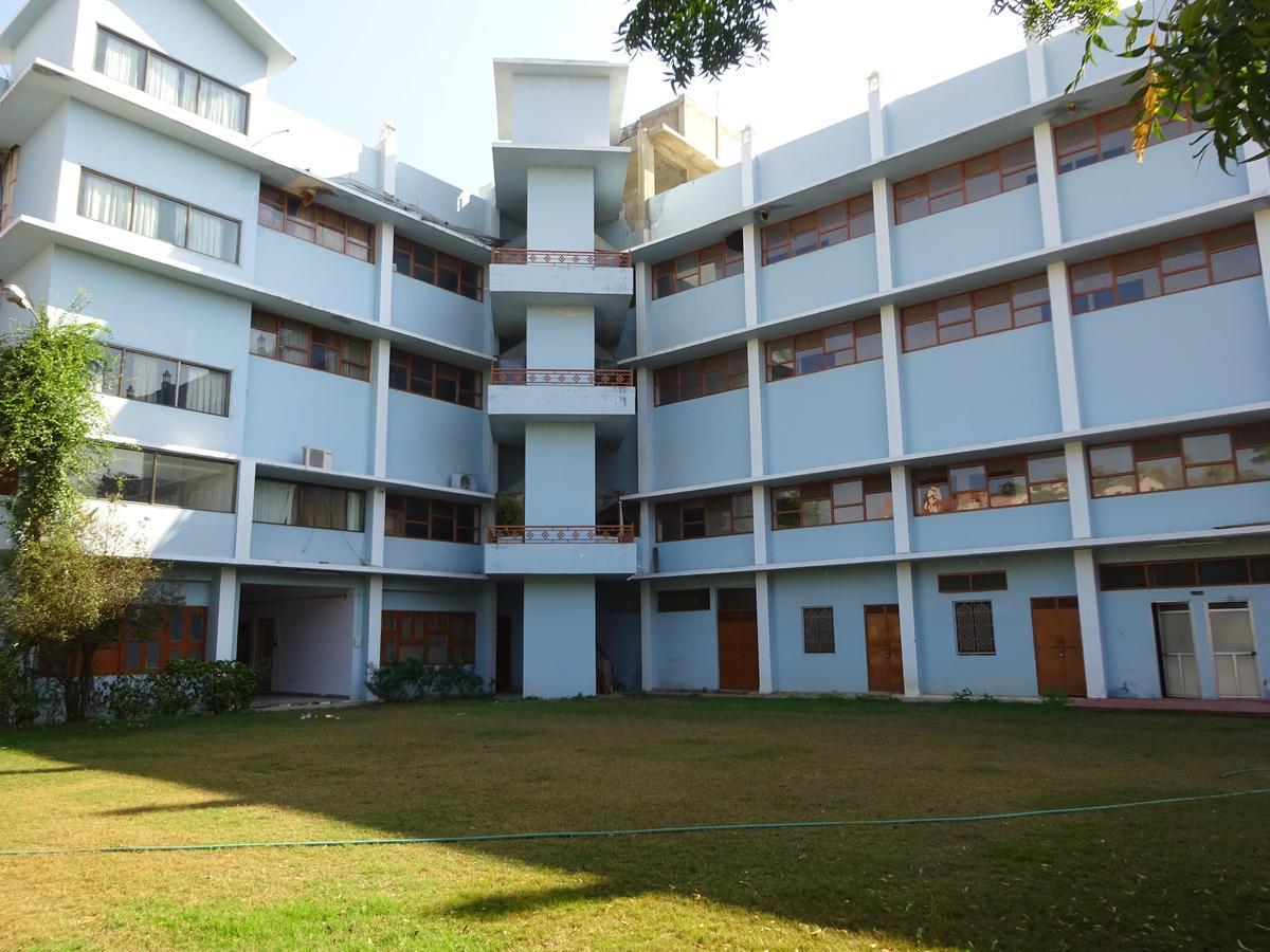 Hotel Utsav Nāthdwāra Esterno foto