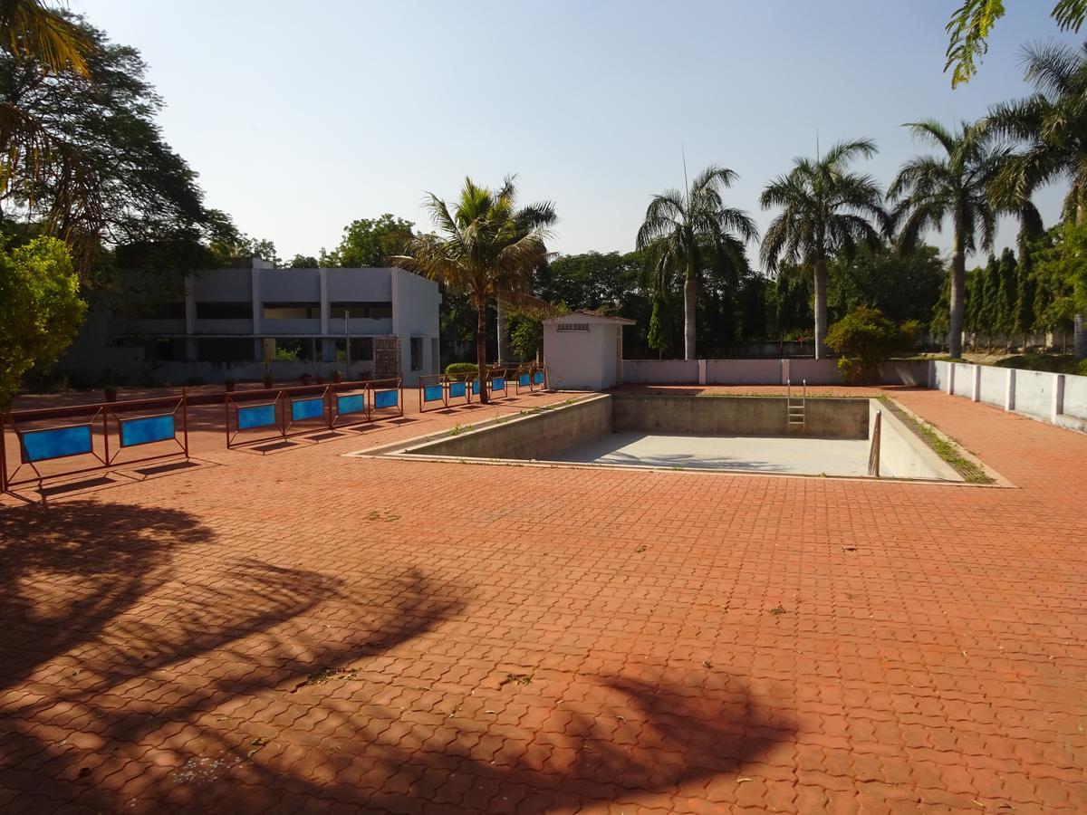 Hotel Utsav Nāthdwāra Esterno foto