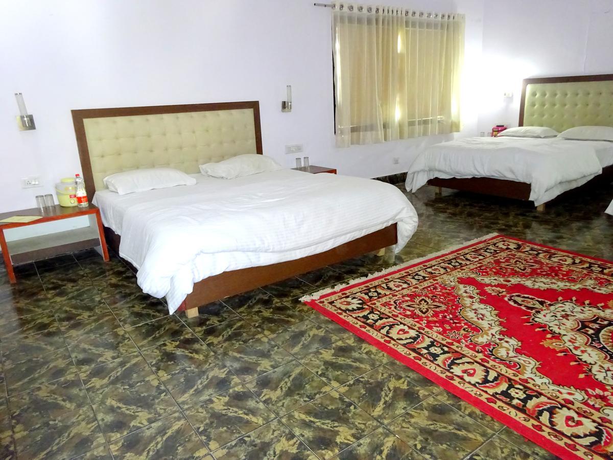 Hotel Utsav Nāthdwāra Esterno foto